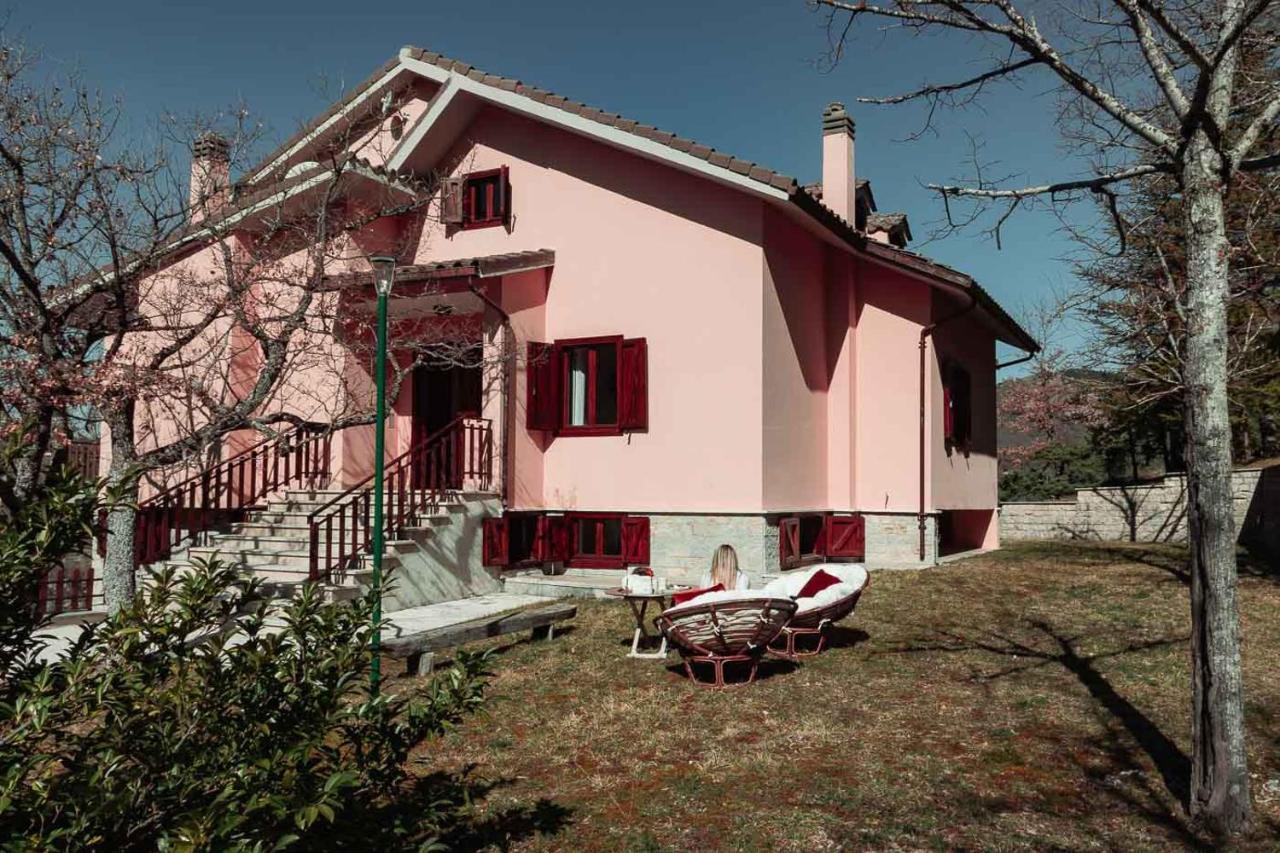 Villa Miralago Fiastra Bagian luar foto
